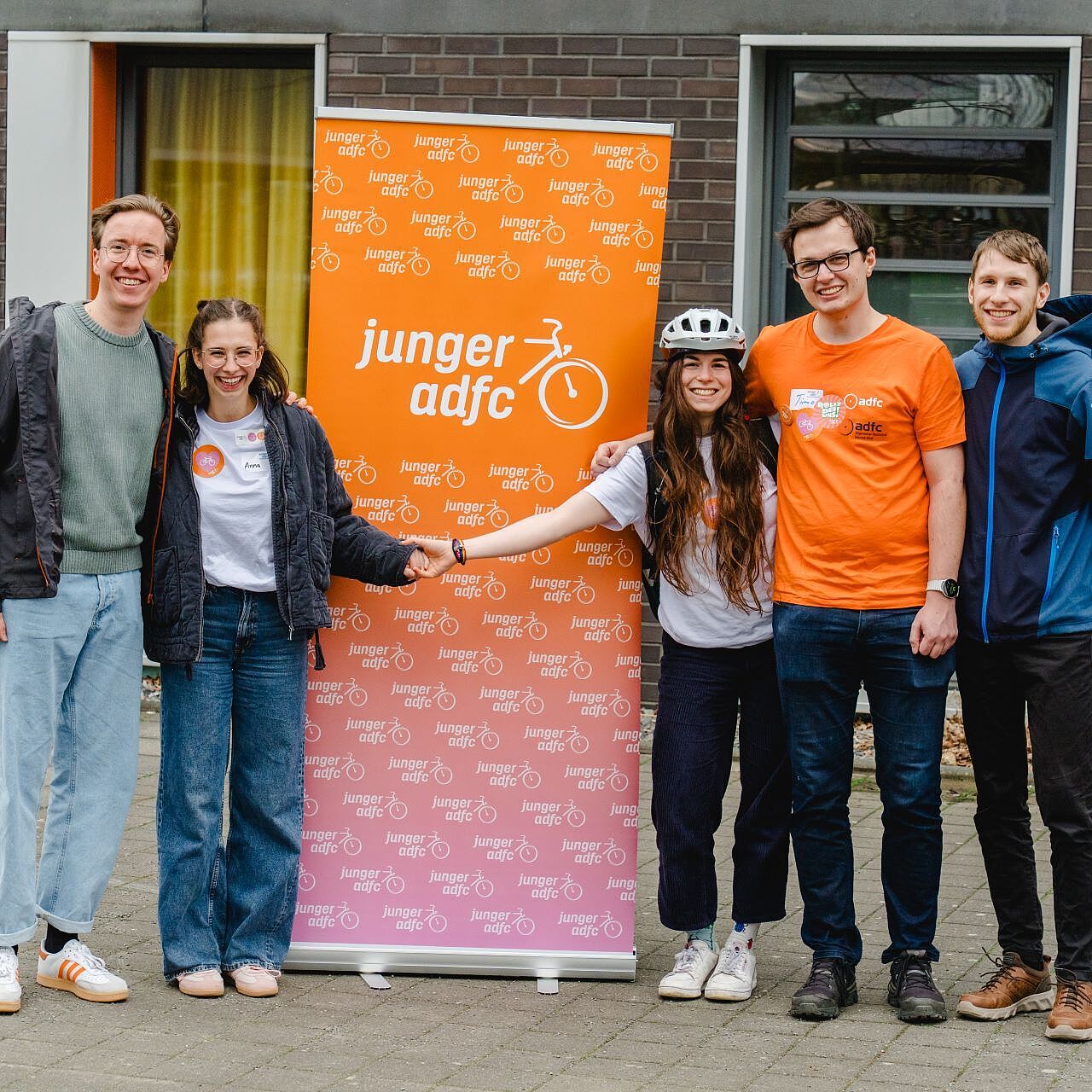 Das erweiterte Team des Landesjugendvorstands mit Kassenprüfer:innen (nicht vollständig).